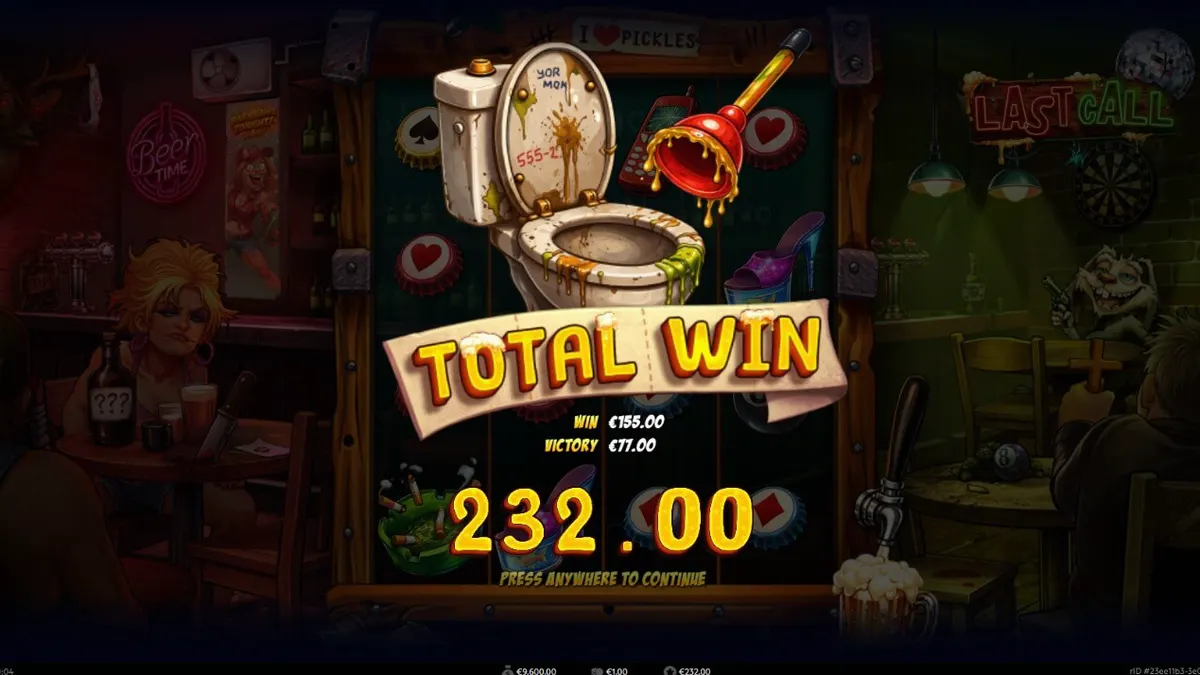 Tampilan antarmuka seluler yang dinamis dari slot Last Call dengan tema bar gurun yang ikonik.