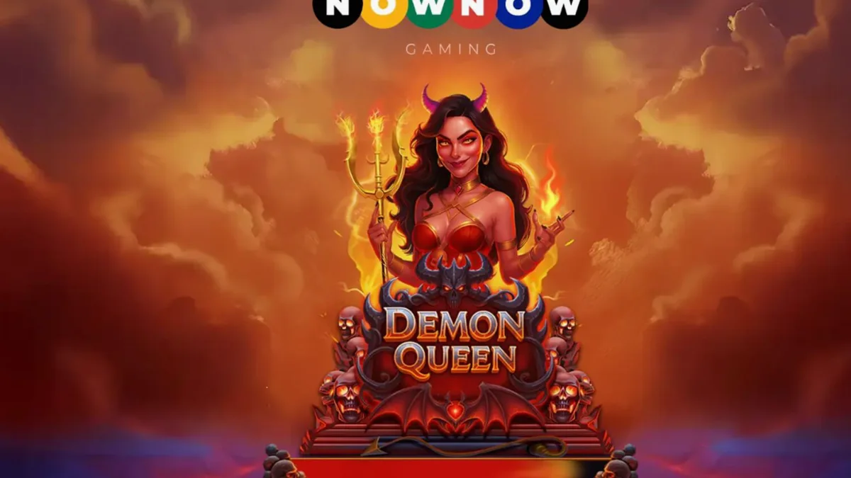 Tampilan visual slot Demon Queen dengan tema gotik dan simbol buah yang bersinar